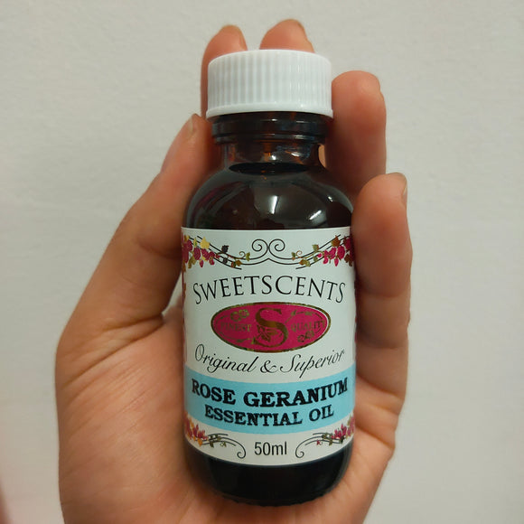 6-ROSE GERANIUM (Essential oil)