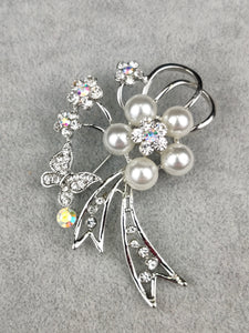 Sliver Pearl Diamante Brooch