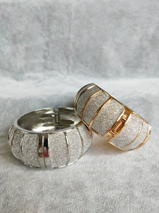 Gold Clamp Contrast Glitter Bangle (BAB161)